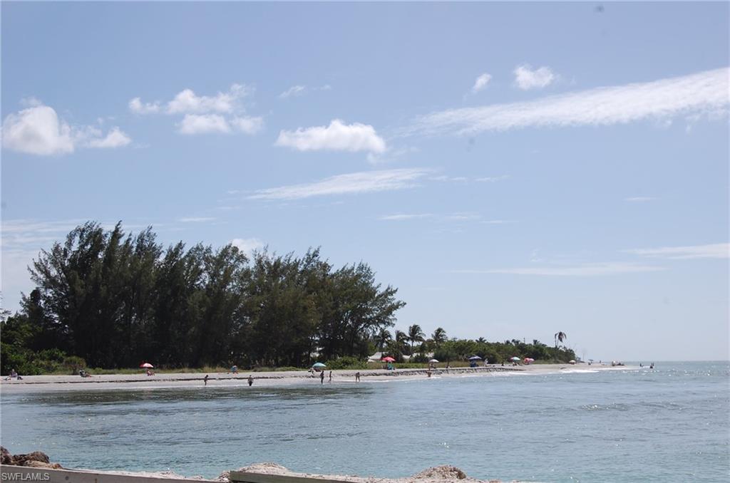 SANIBEL BAYOUS - Residential