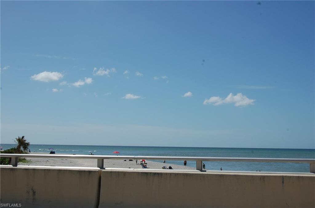 SANIBEL BAYOUS - Residential