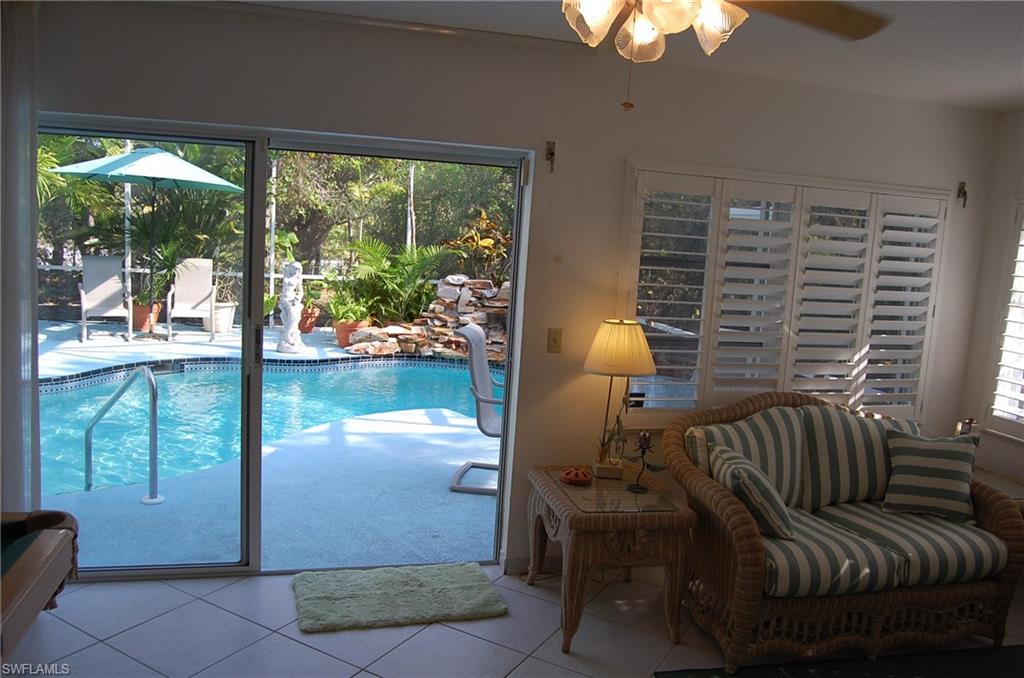 SANIBEL BAYOUS - Residential