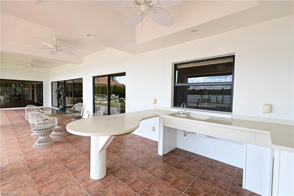 CAROLANDS - Residential