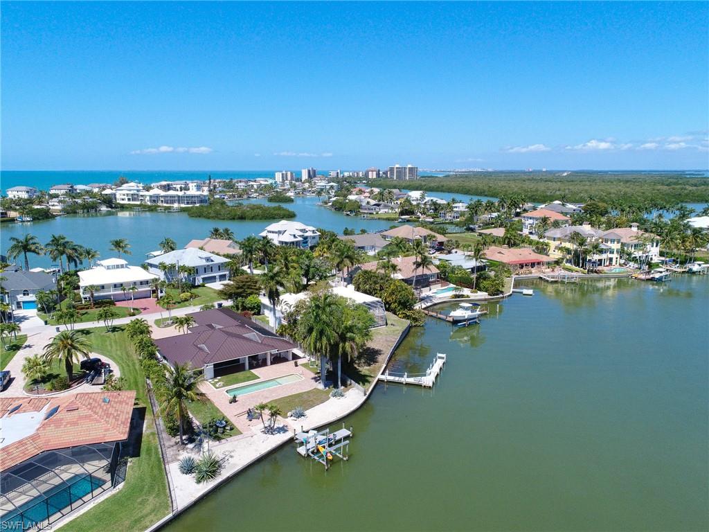 CAROLANDS - Residential