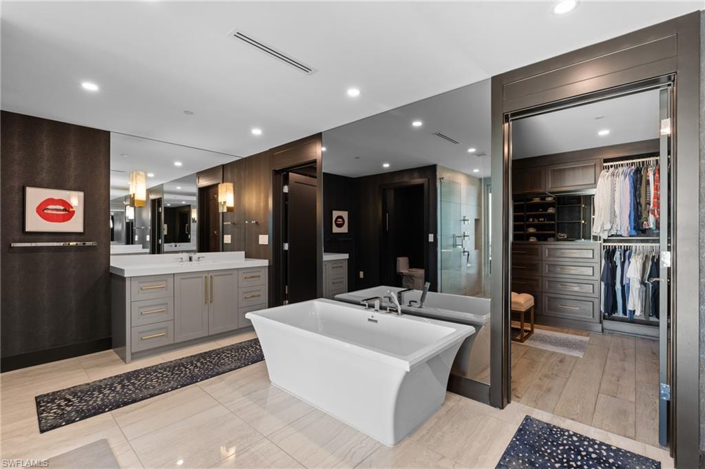 KALEA BAY TOWER 200 - Residential