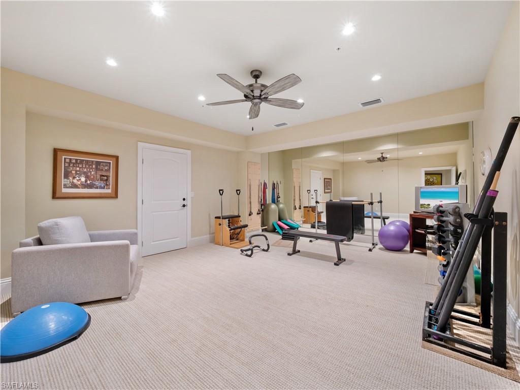 JONATHAN HARBOUR - Residential