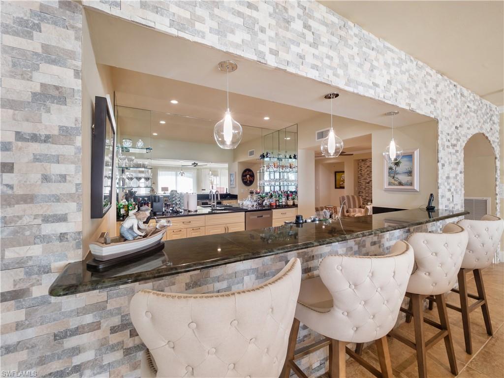 JONATHAN HARBOUR - Residential