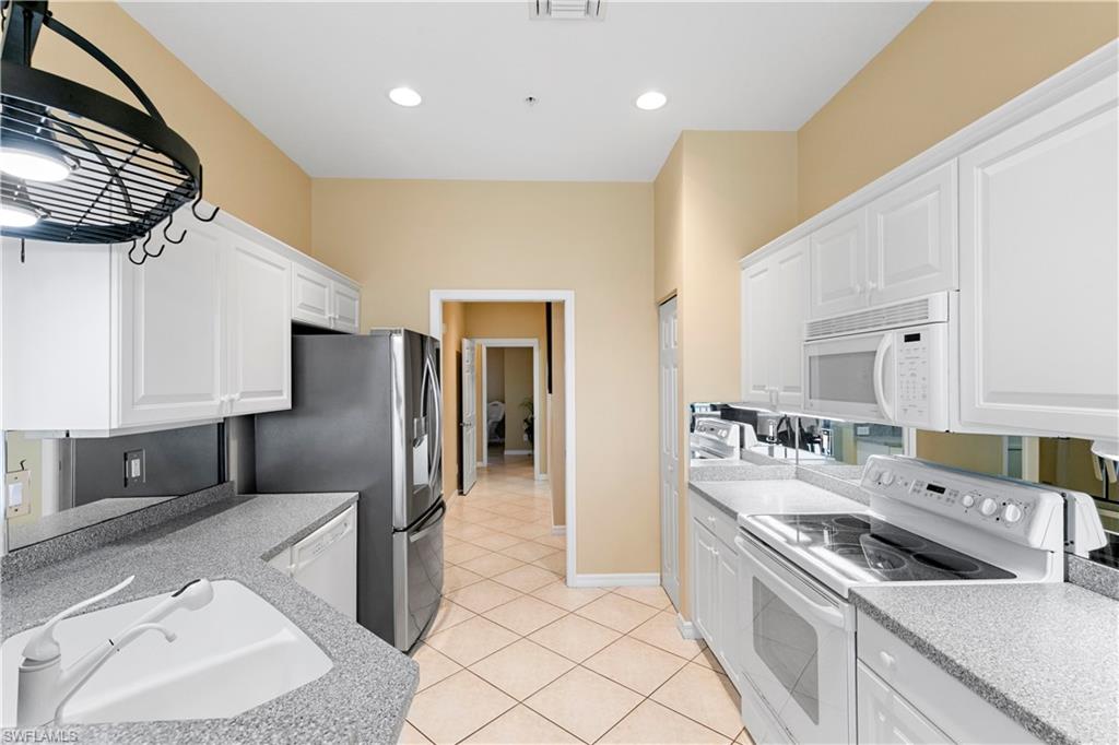 WATERSIDE AT BAY BEACH - Residential
