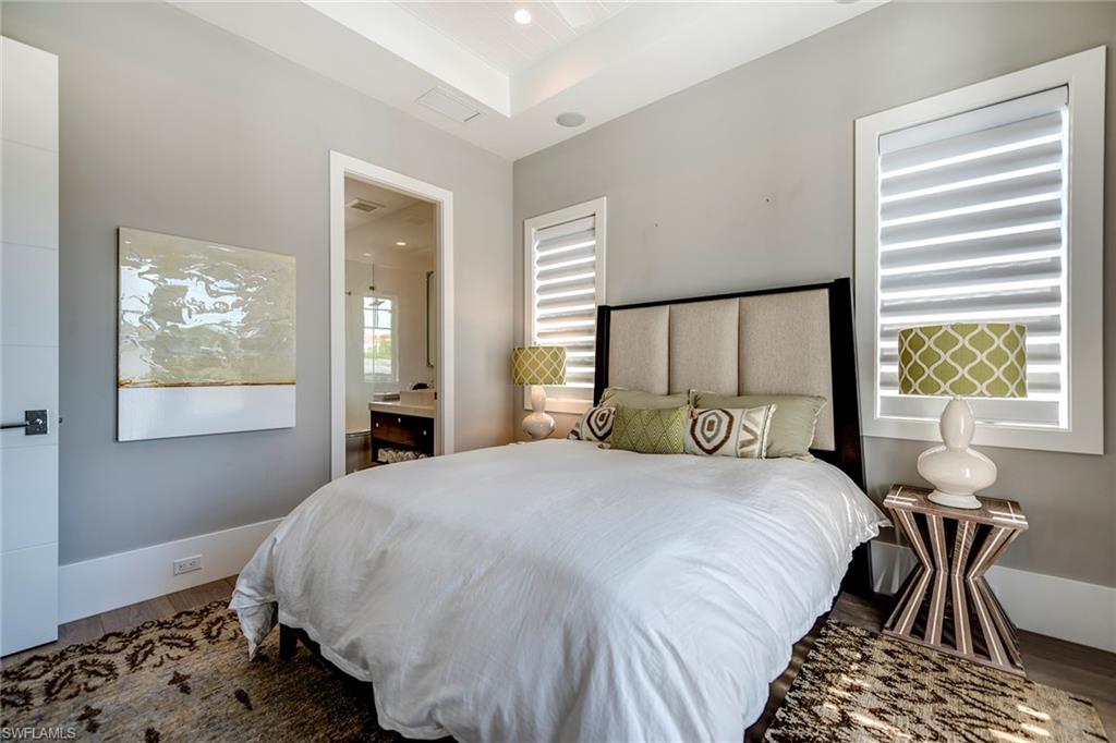 OLDE NAPLES - Residential