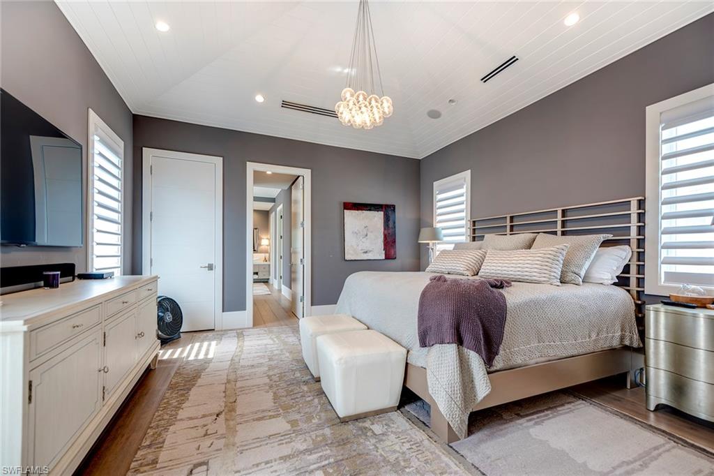 OLDE NAPLES - Residential