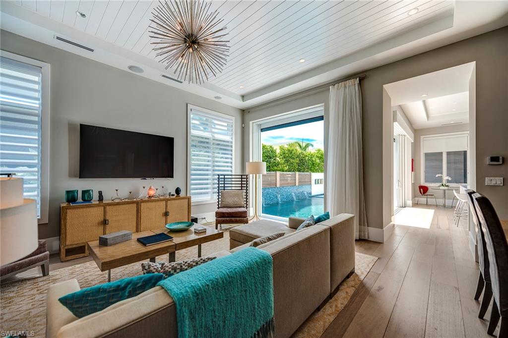 OLDE NAPLES - Residential