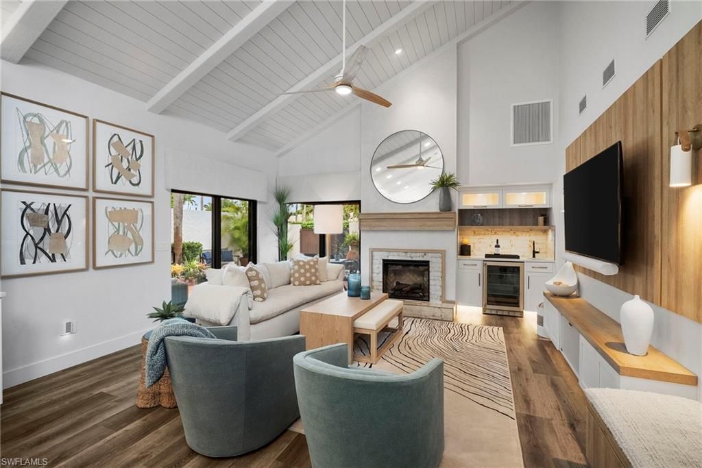 Photo of 504 Tierra Mar LN E #2, NAPLES, FL 34108 (MLS # 225073449)