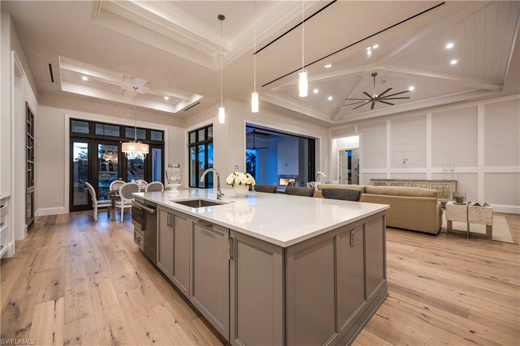 MOORINGS - Residential