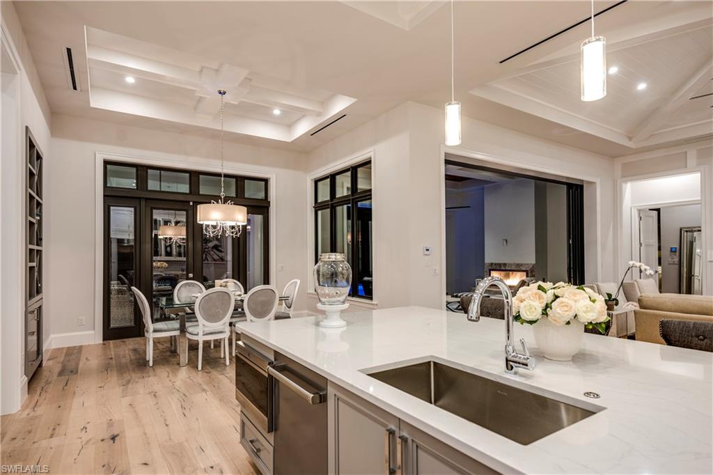 MOORINGS - Residential