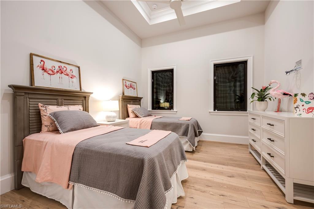 MOORINGS - Residential