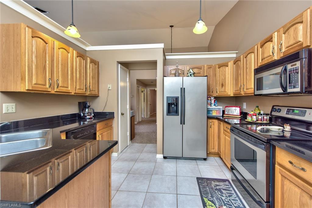 BRISTOL SQUARE - Residential