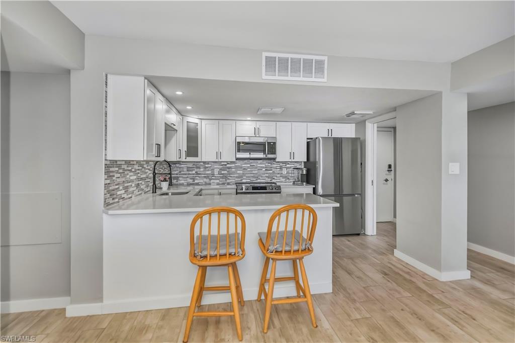 RIVERSIDE CLUB - Residential Lease