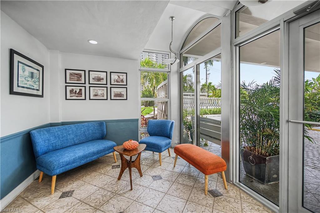 RIVERSIDE CLUB - Residential Lease