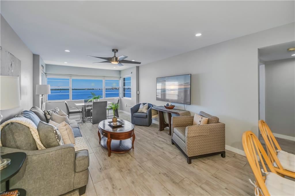 RIVERSIDE CLUB - Residential Lease