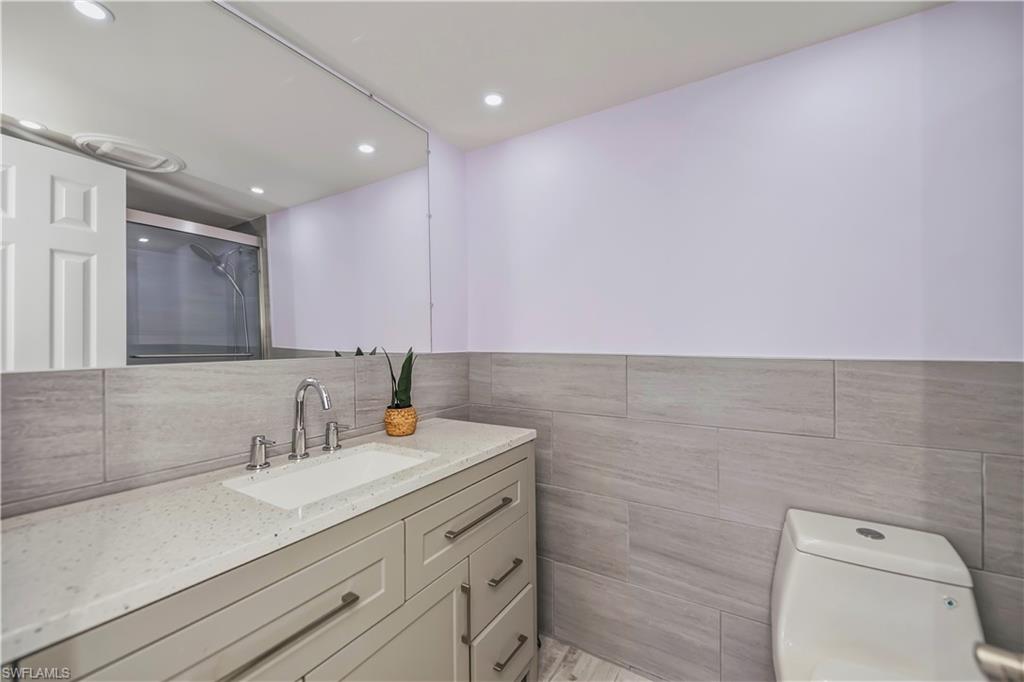 RIVERSIDE CLUB - Residential Lease