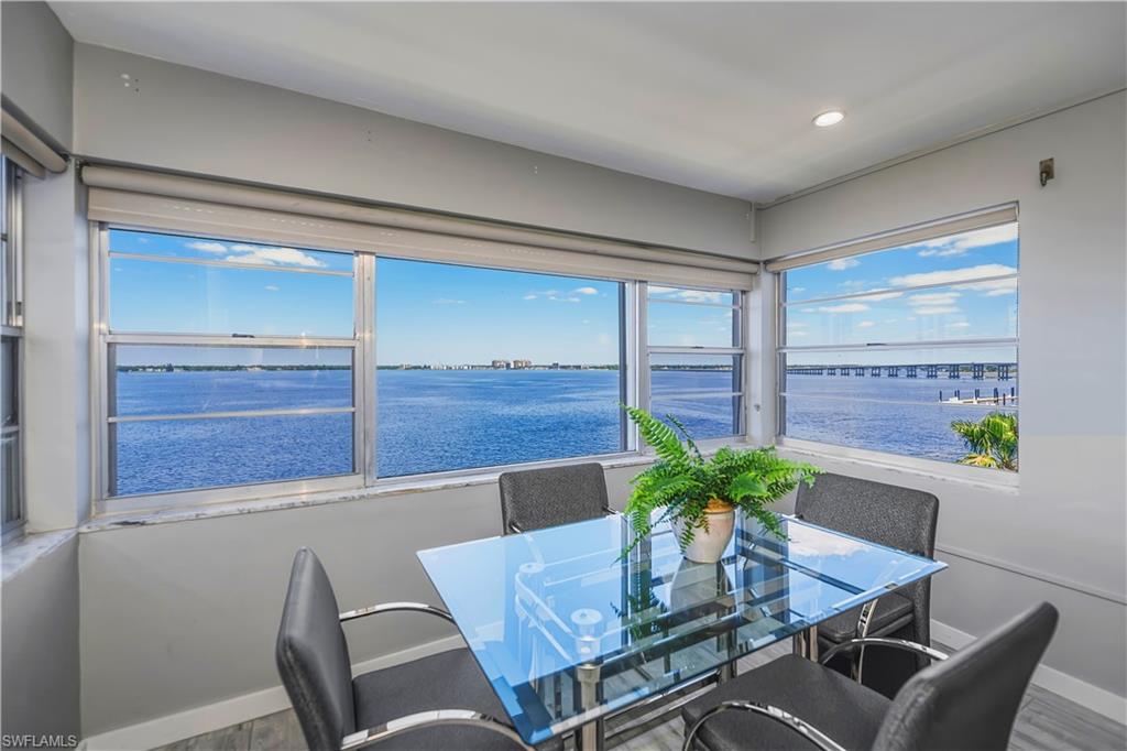 RIVERSIDE CLUB - Residential Lease