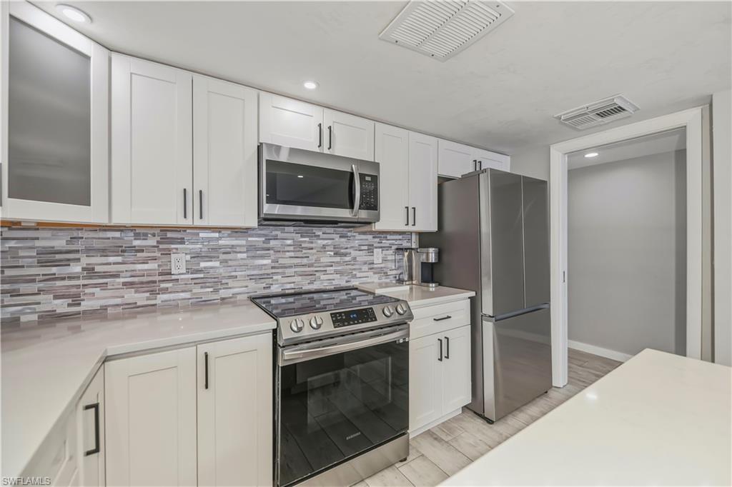 RIVERSIDE CLUB - Residential Lease