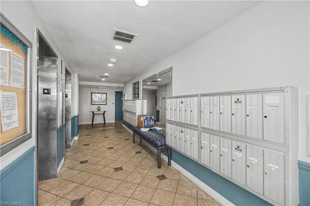 RIVERSIDE CLUB - Residential Lease