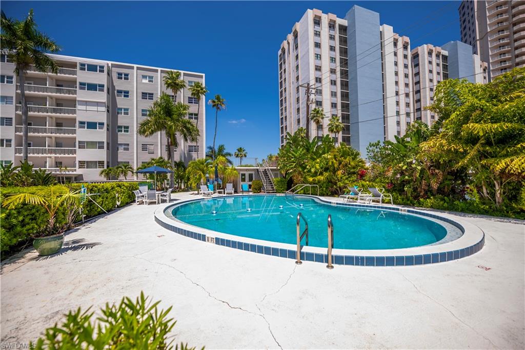 RIVERSIDE CLUB - Residential Lease