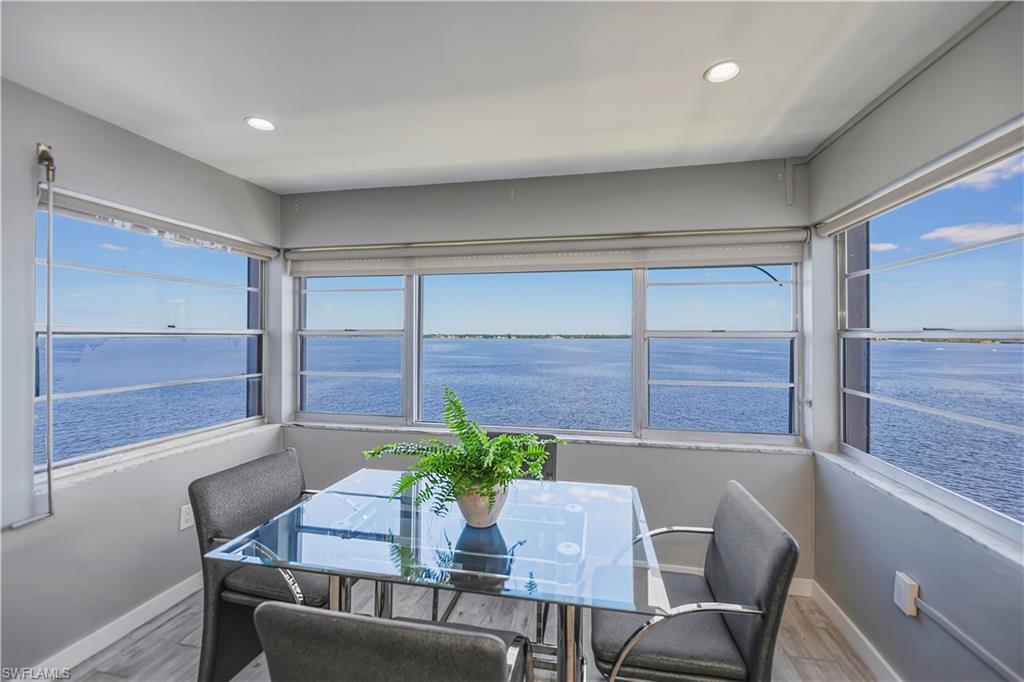 RIVERSIDE CLUB - Residential Lease