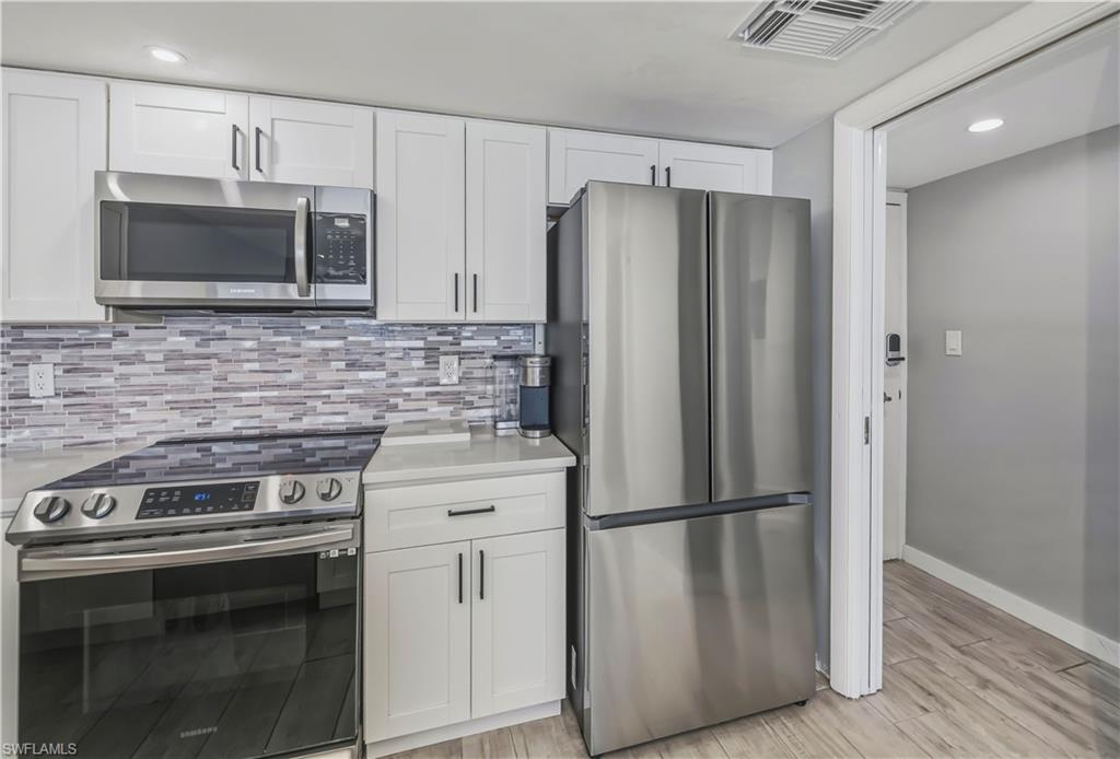 RIVERSIDE CLUB - Residential Lease