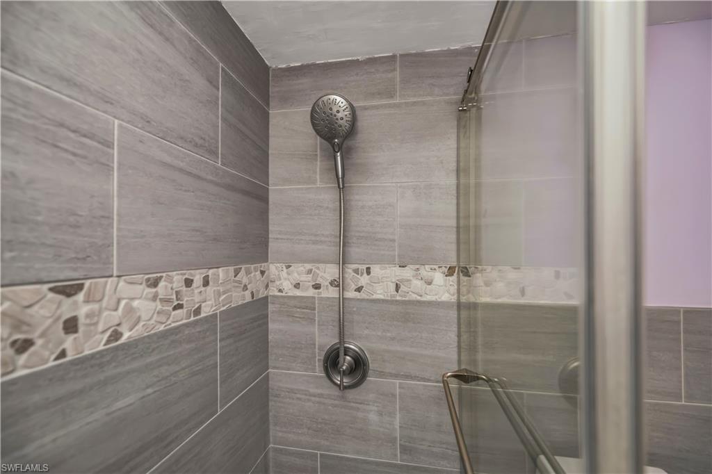 RIVERSIDE CLUB - Residential Lease