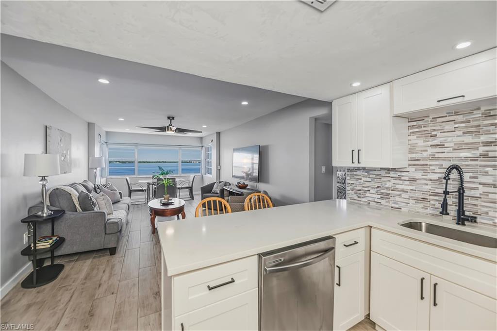 RIVERSIDE CLUB - Residential Lease