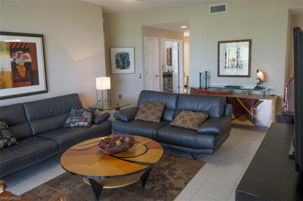 WISTERIA POINTE - Residential