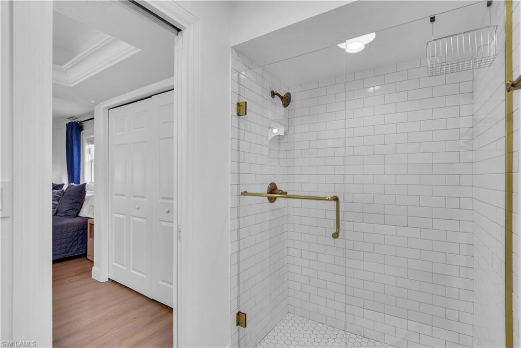 NAPLES PARK - Residential