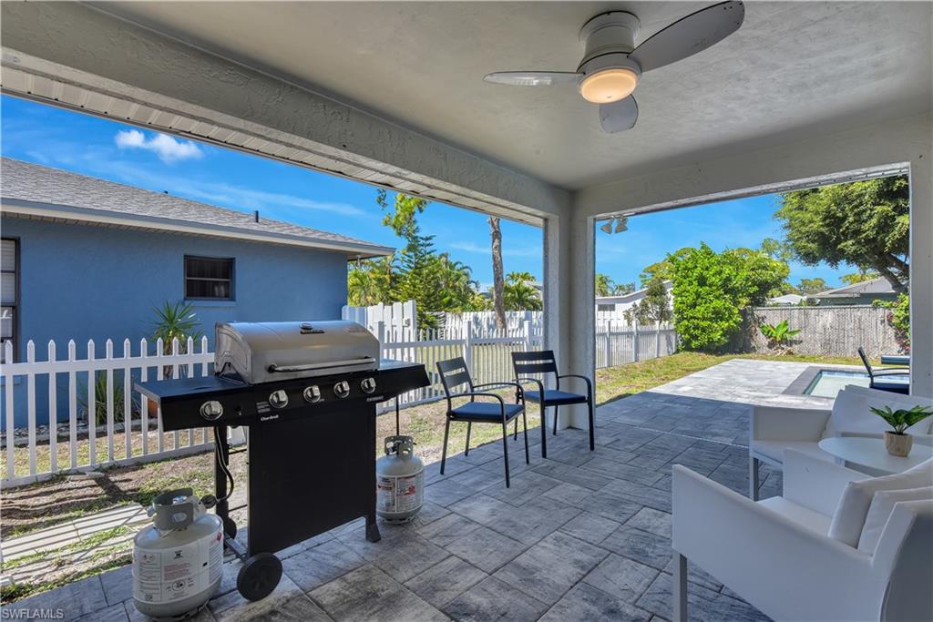 NAPLES PARK - Residential