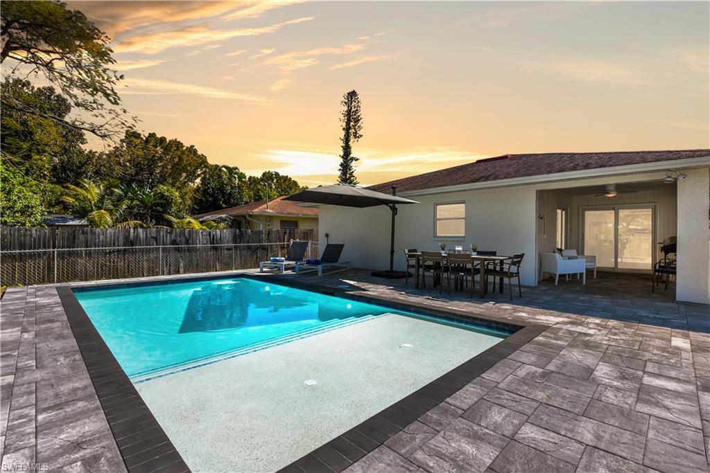 NAPLES PARK - Residential