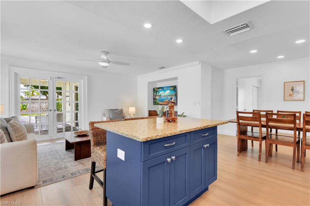 NAPLES PARK - Residential