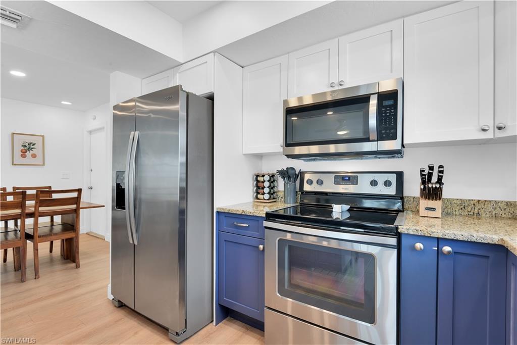 NAPLES PARK - Residential