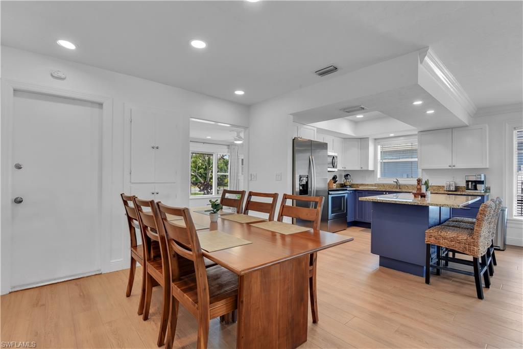 NAPLES PARK - Residential