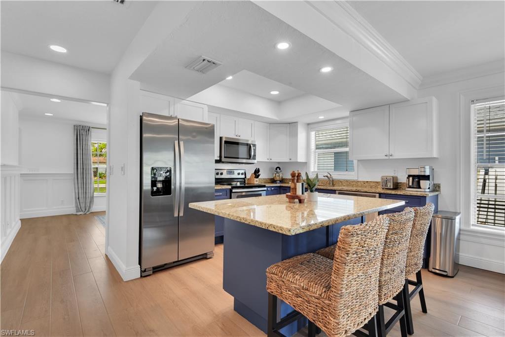 NAPLES PARK - Residential