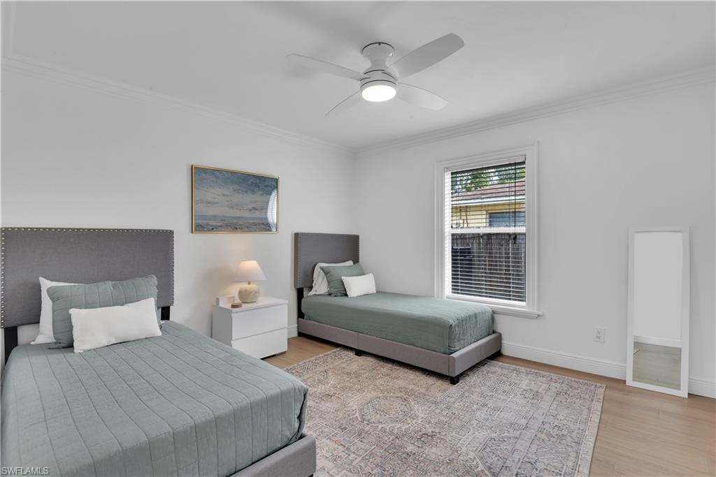 NAPLES PARK - Residential