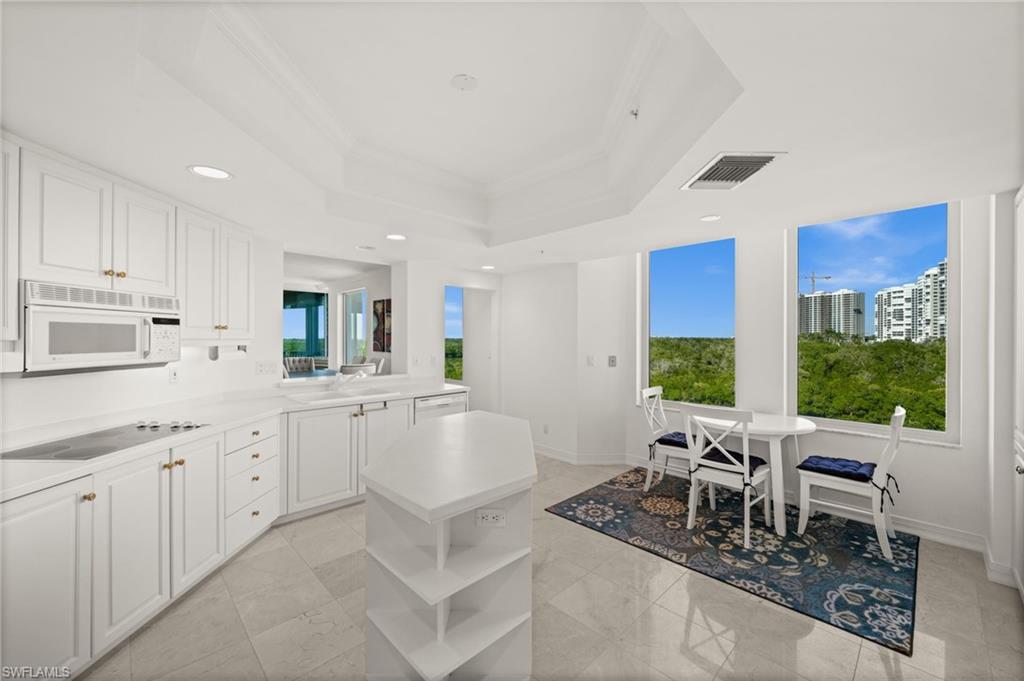 PELICAN ISLE - Residential