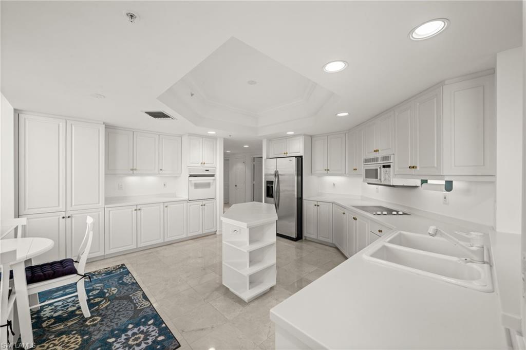 PELICAN ISLE - Residential