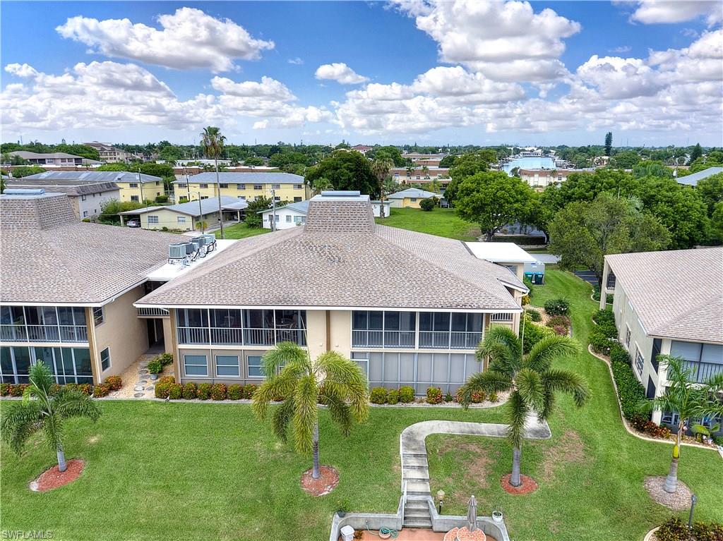 CORAL REEF CONDO - Residential