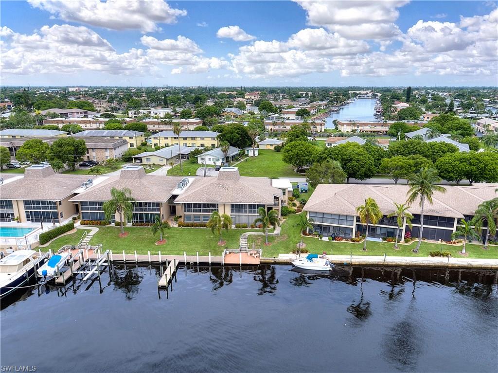 CORAL REEF CONDO - Residential