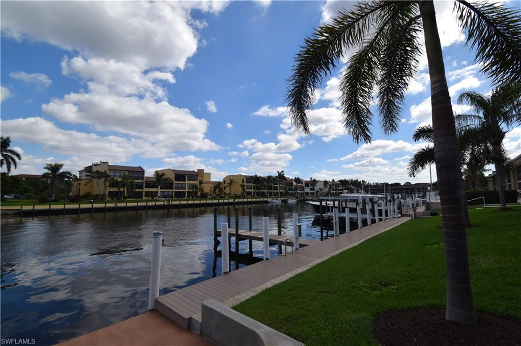 CORAL REEF CONDO - Residential