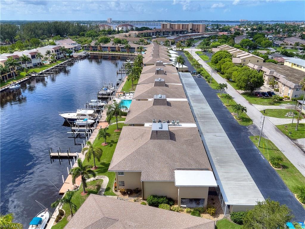 CORAL REEF CONDO - Residential