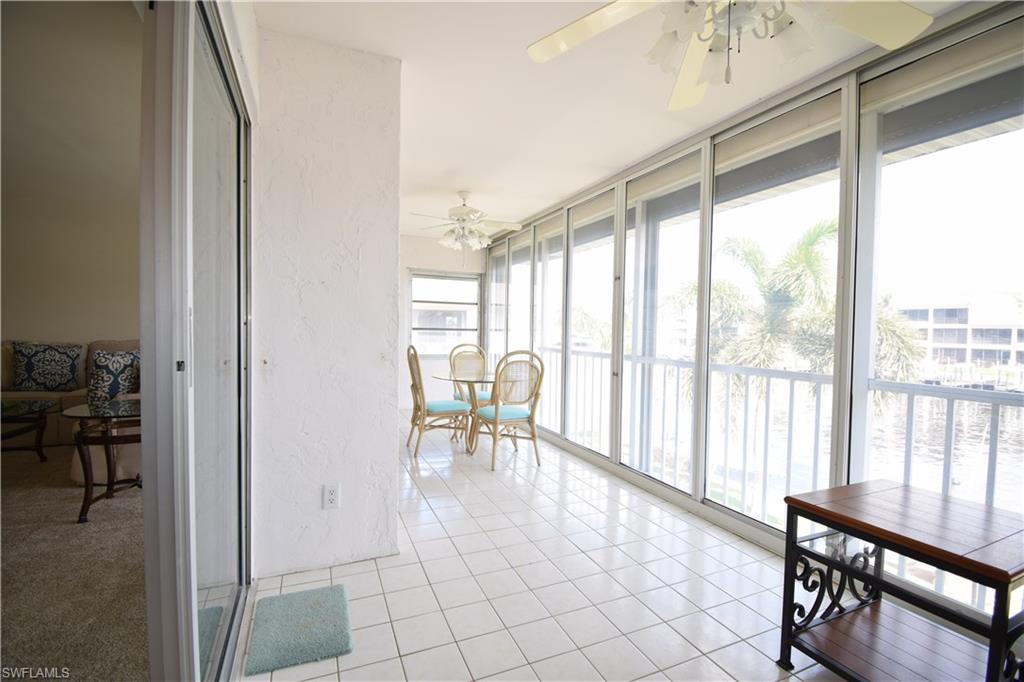 CORAL REEF CONDO - Residential