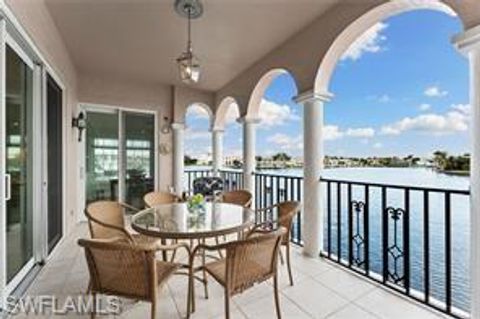 4000 Gulf Shore BLVD N 3200 NAPLES FL 34103