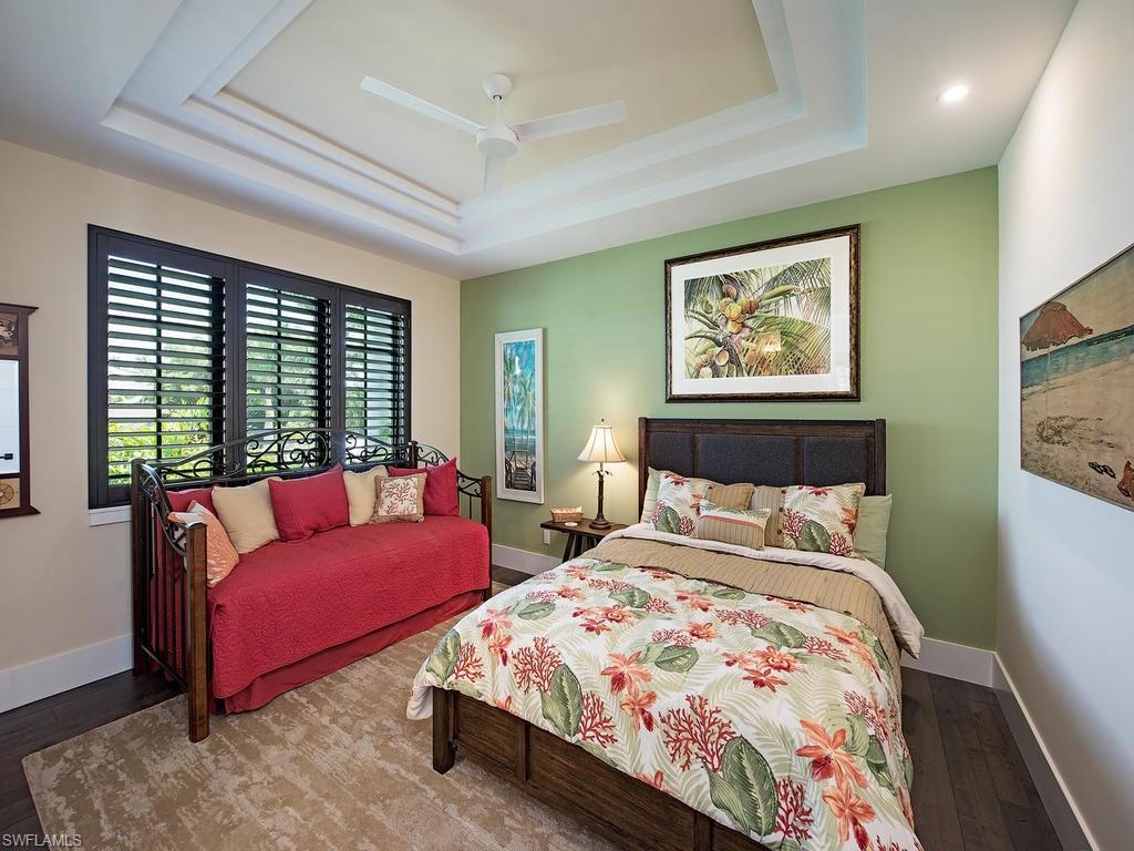 OLDE NAPLES - Residential