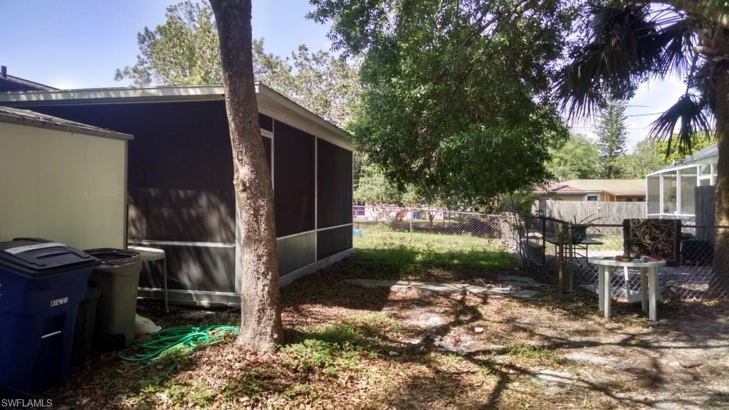 FORT MYERS SHORES - Residential