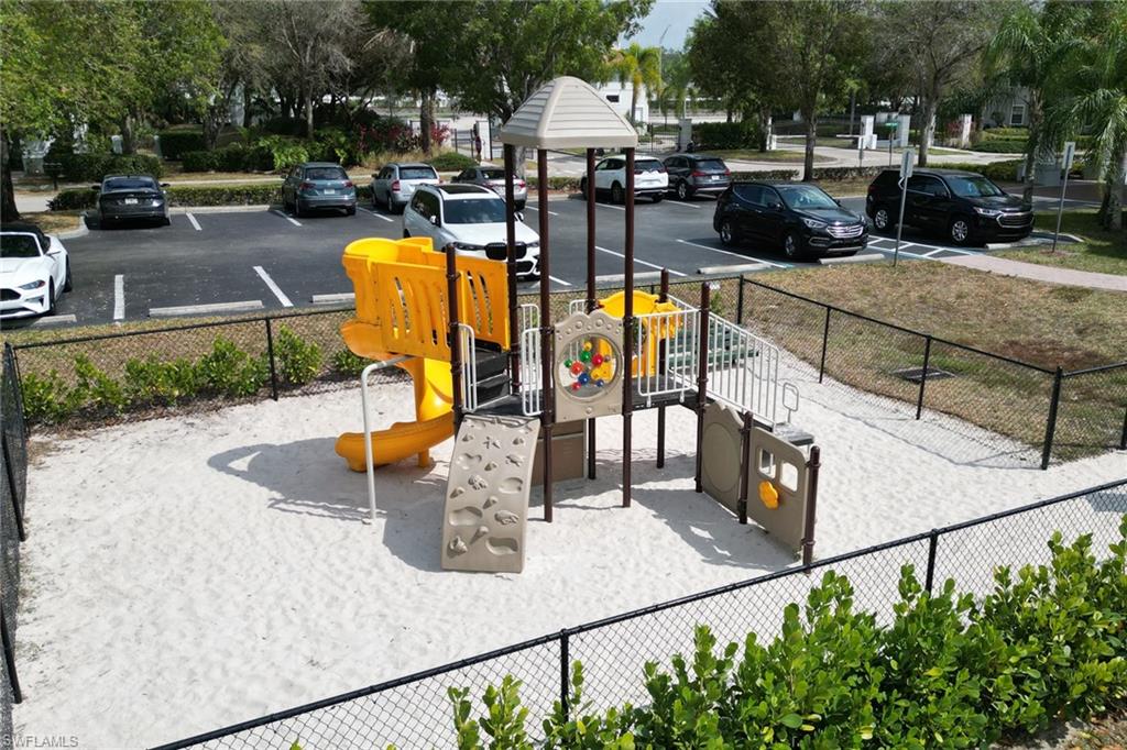 SUMMIT PLACE - Residential