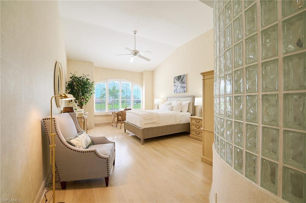 LANCASTER SQUARE - Residential